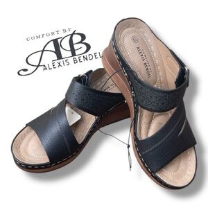 Alexis Bendel Wedge Sandals Platform Faux Leather Comfort  Size 6.5